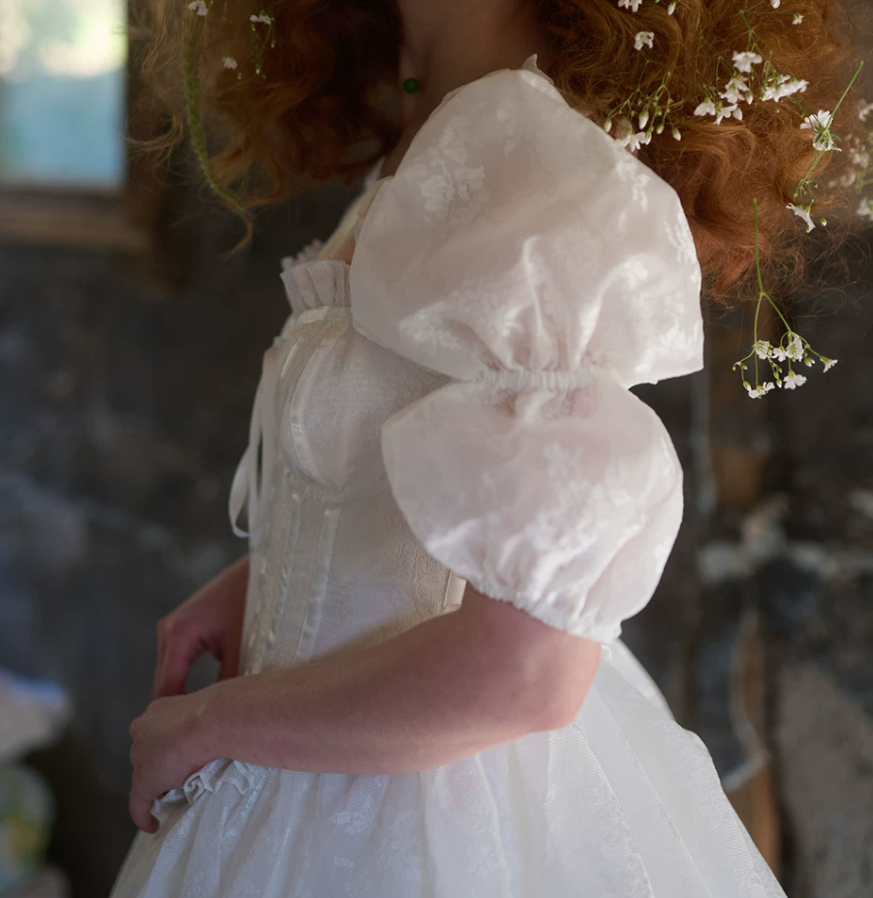 Superbe robe de mariée sirène bustier en satin et tulle, longue et en dentelle, C4563