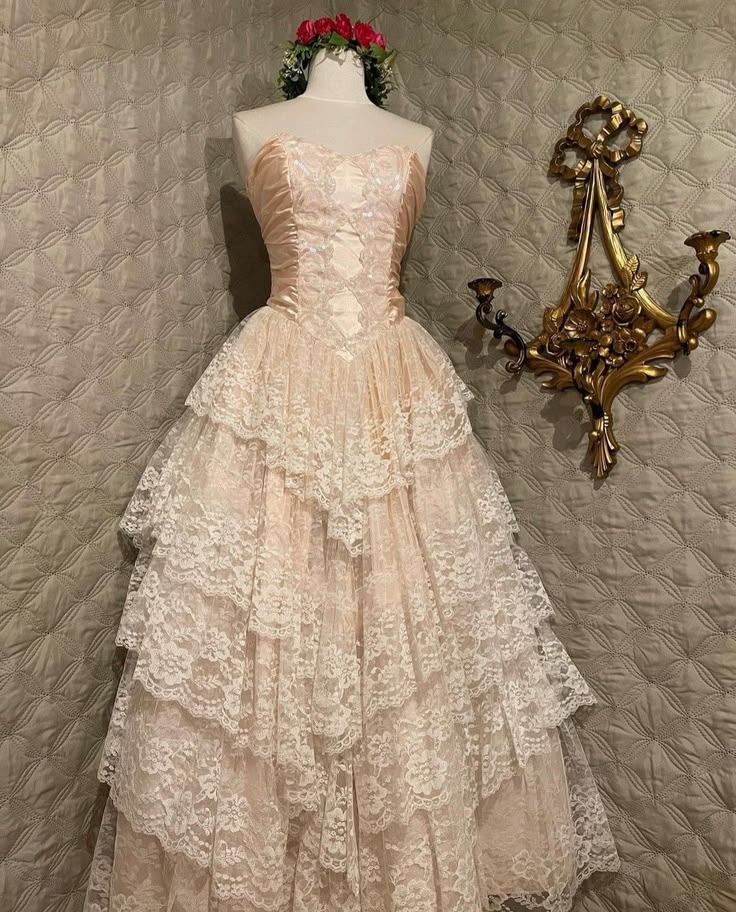 Superbe robe de mariée sirène bustier en satin et tulle, longue et en dentelle, C4563
