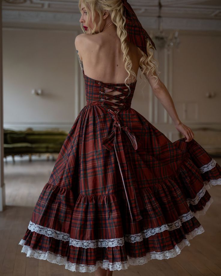 Robe de bal de princesse bustier à volants en satin long, robe de soirée C8117