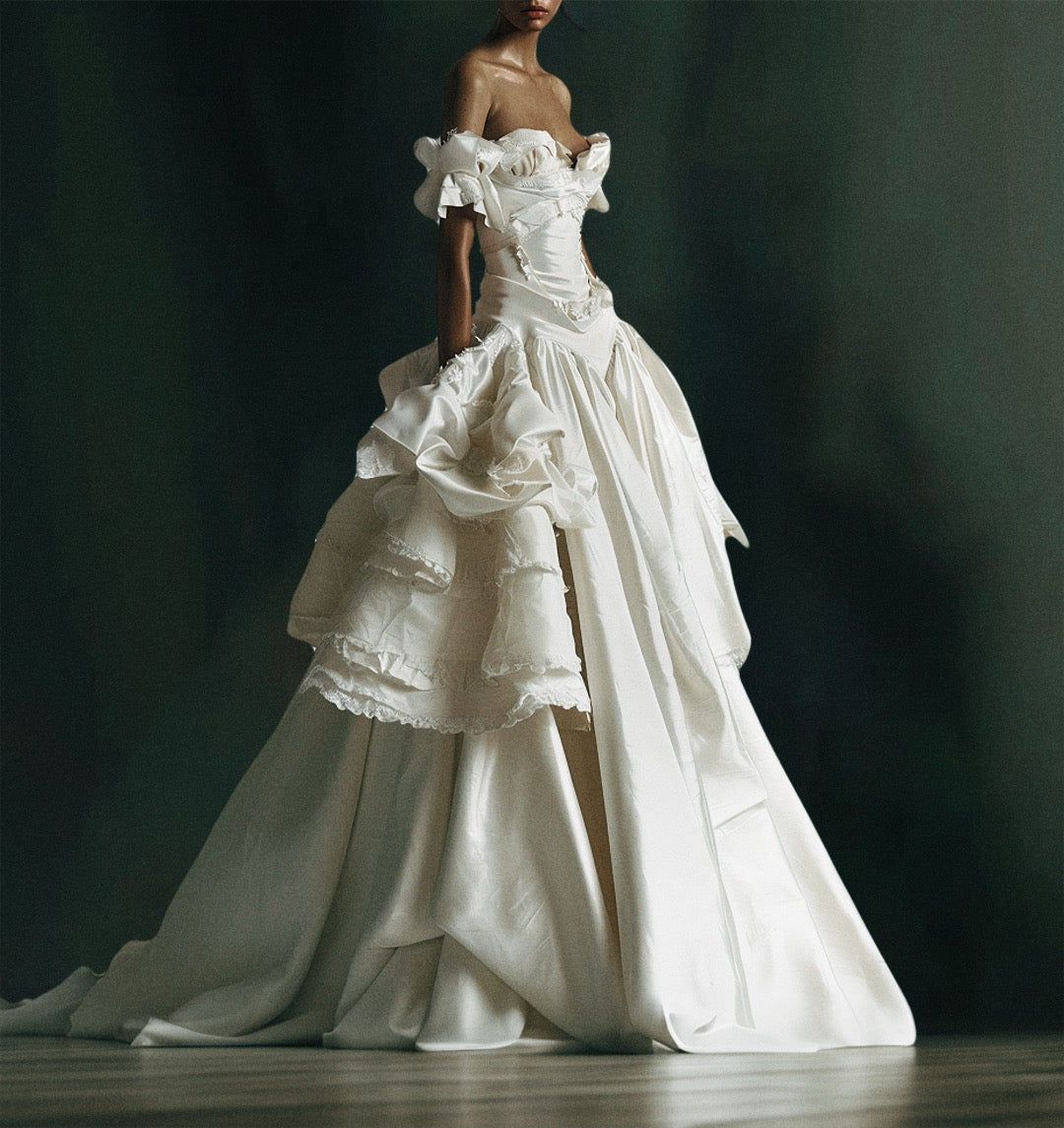 Superbe robe de mariée sirène bustier en satin et tulle, longue et en dentelle, C4563