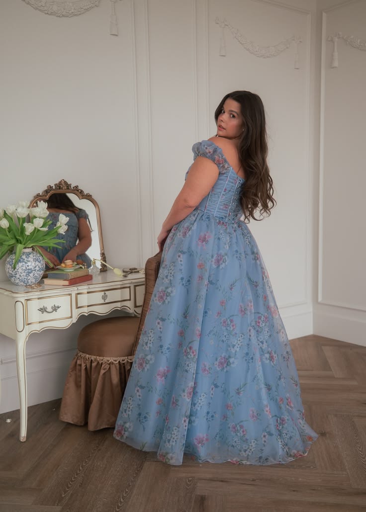 Robe de bal de princesse bustier à volants en satin long, robe de soirée C8117