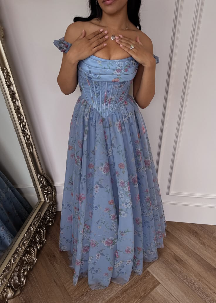 Robe de bal de princesse bustier à volants en satin long, robe de soirée C8117