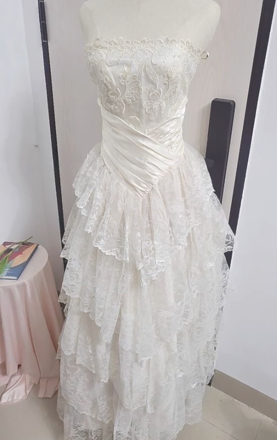Superbe robe de mariée sirène bustier en satin et tulle, longue et en dentelle, C4563