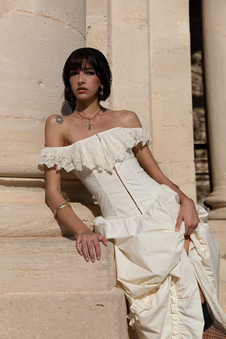 Romantic Off The Shoulder Prom Dress Long White Ruffles A-Line Evening Dress D0683