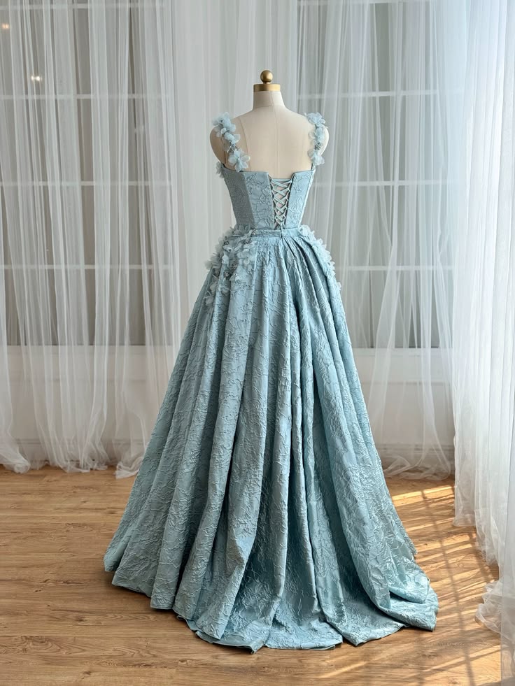 Robe de bal de princesse bustier à volants en satin long, robe de soirée C8117