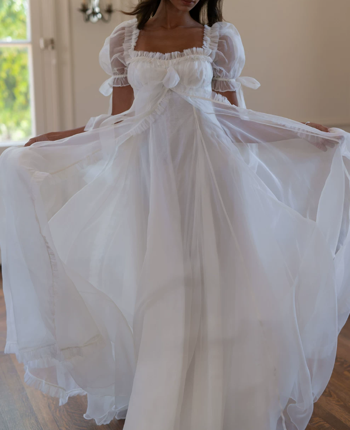 Superbe robe de mariée sirène bustier en satin et tulle, longue et en dentelle, C4563