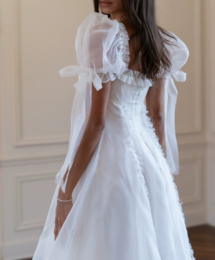 Superbe robe de mariée sirène bustier en satin et tulle, longue et en dentelle, C4563
