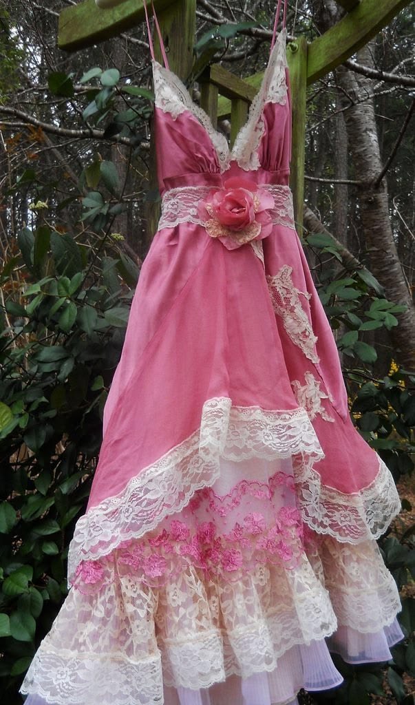 Playful Spaghetti Straps Long Prom Dress Pink Lace A-Line Evening Dress D0706