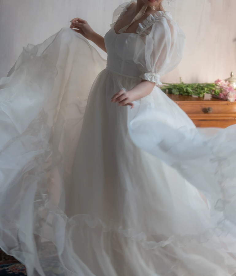 Trendy Square Neck Wedding Dresses White Ruffled Short Sleeve A-Line Bridal Dress D0718