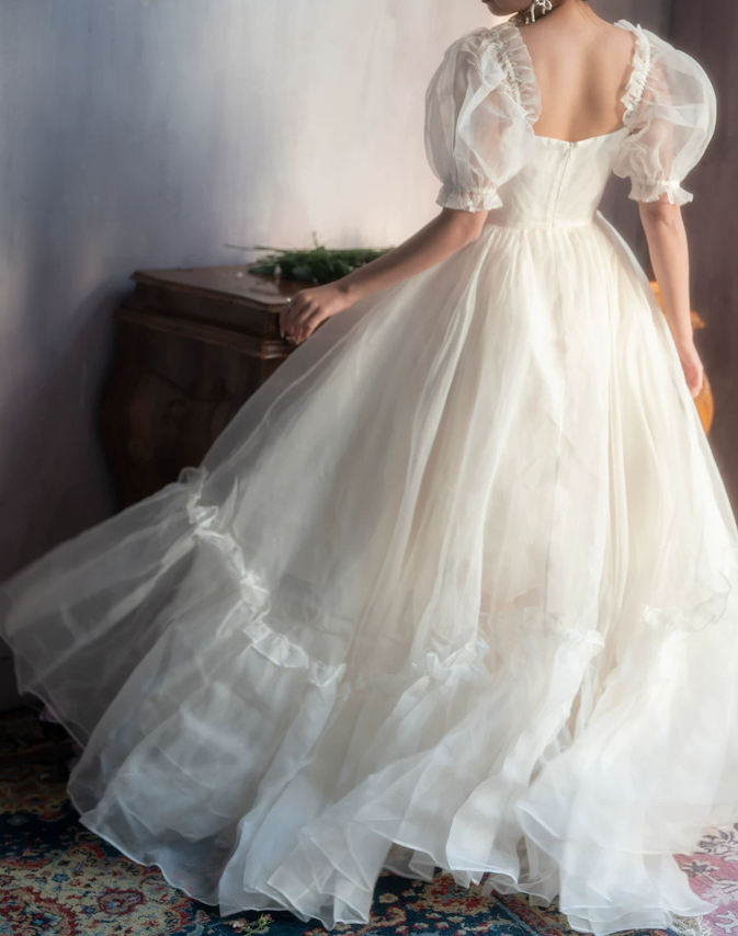 Trendy Square Neck Wedding Dresses White Ruffled Short Sleeve A-Line Bridal Dress D0718