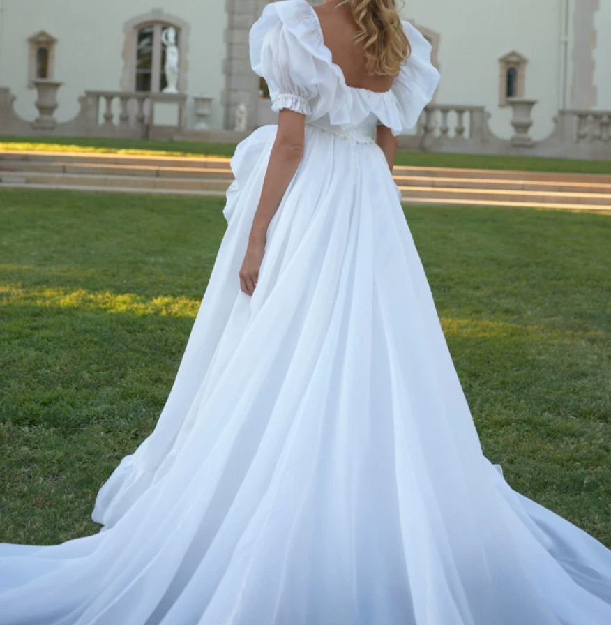 Unique Square Neck Wedding Dresses White Ruffled Short Sleeve A-Line Bridal Dress D0725