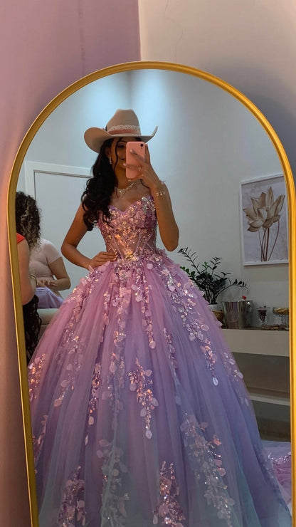 Fascinating Spaghetti Straps Ball Gown Appliques Quinceanera Dresses Tulle Sweet 16 Dresses D0765