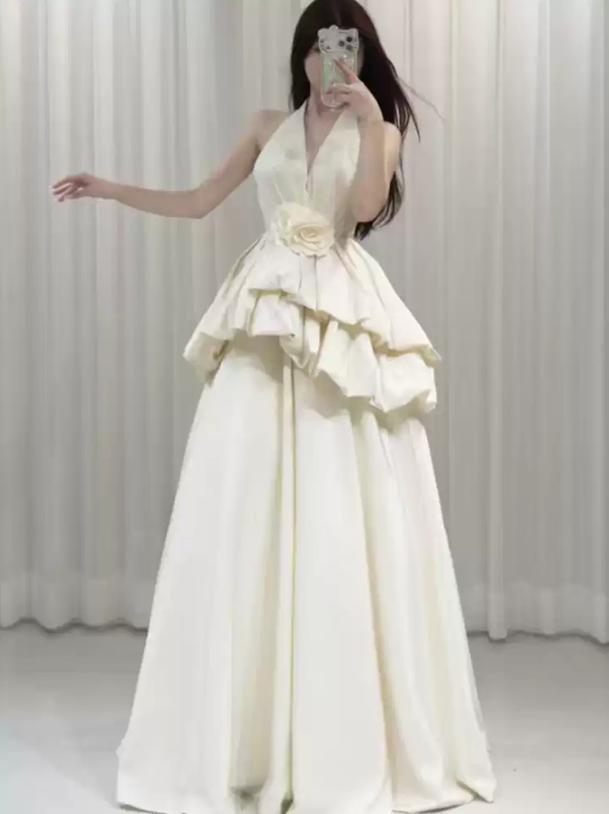 Superbe robe de mariée sirène bustier en satin et tulle, longue et en dentelle, C4563