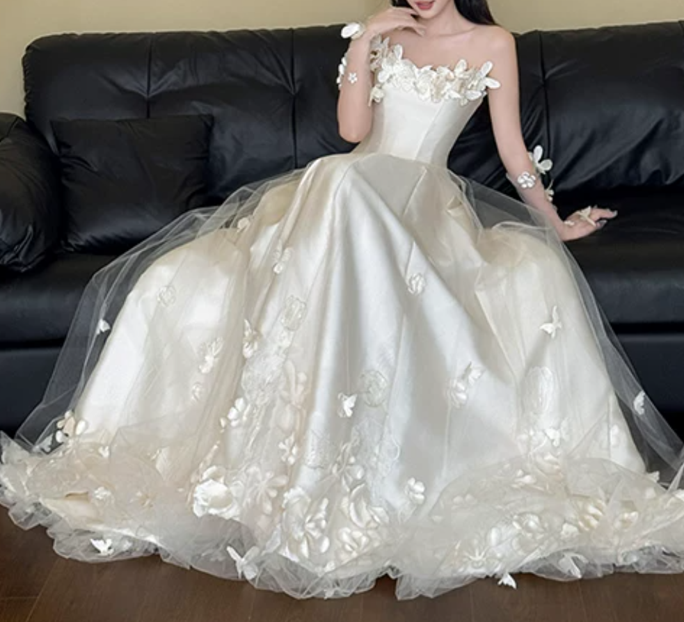 Superbe robe de mariée sirène bustier en satin et tulle, longue et en dentelle, C4563