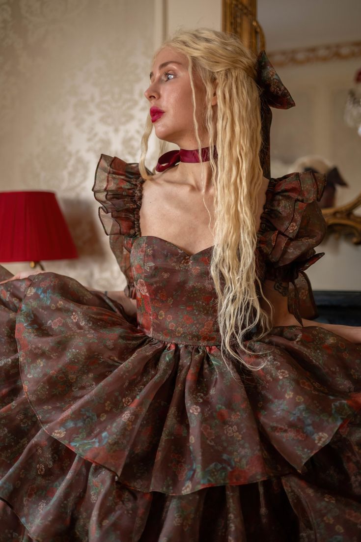 Robe de bal de princesse bustier à volants en satin long, robe de soirée C8117
