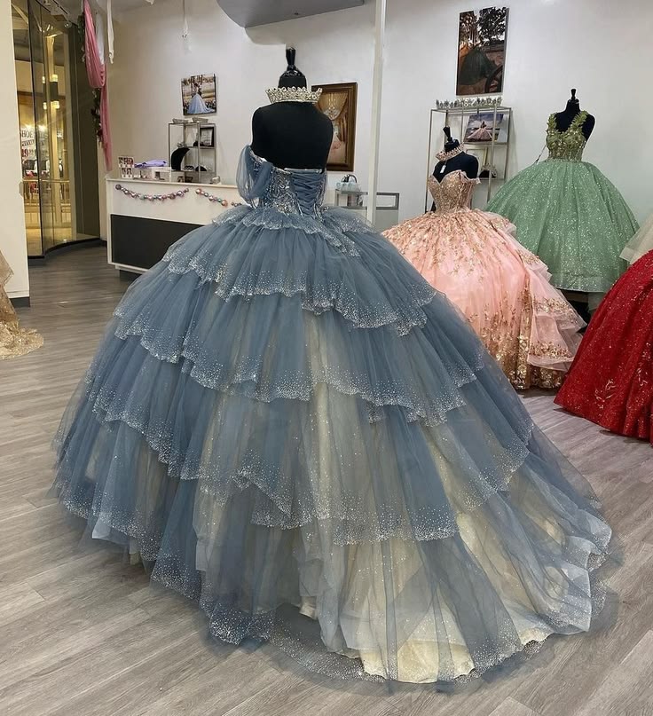 Luxurious Blue Ball Gown Sequins Beaded Quinceanera Dresses Tiered Tulle Sweet 16 Dresses D0801