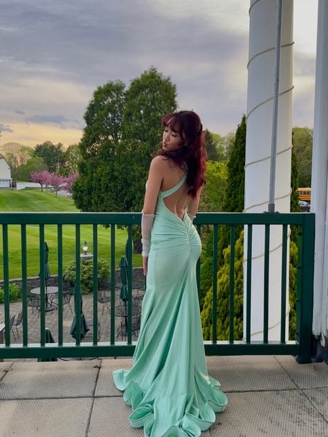 Chic Halter Neck Prom Dress Mint Green Ruffled Mermaid Evening Dress D0813
