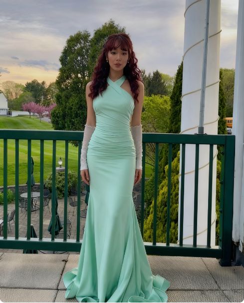 Chic Halter Neck Prom Dress Mint Green Ruffled Mermaid Evening Dress D0813
