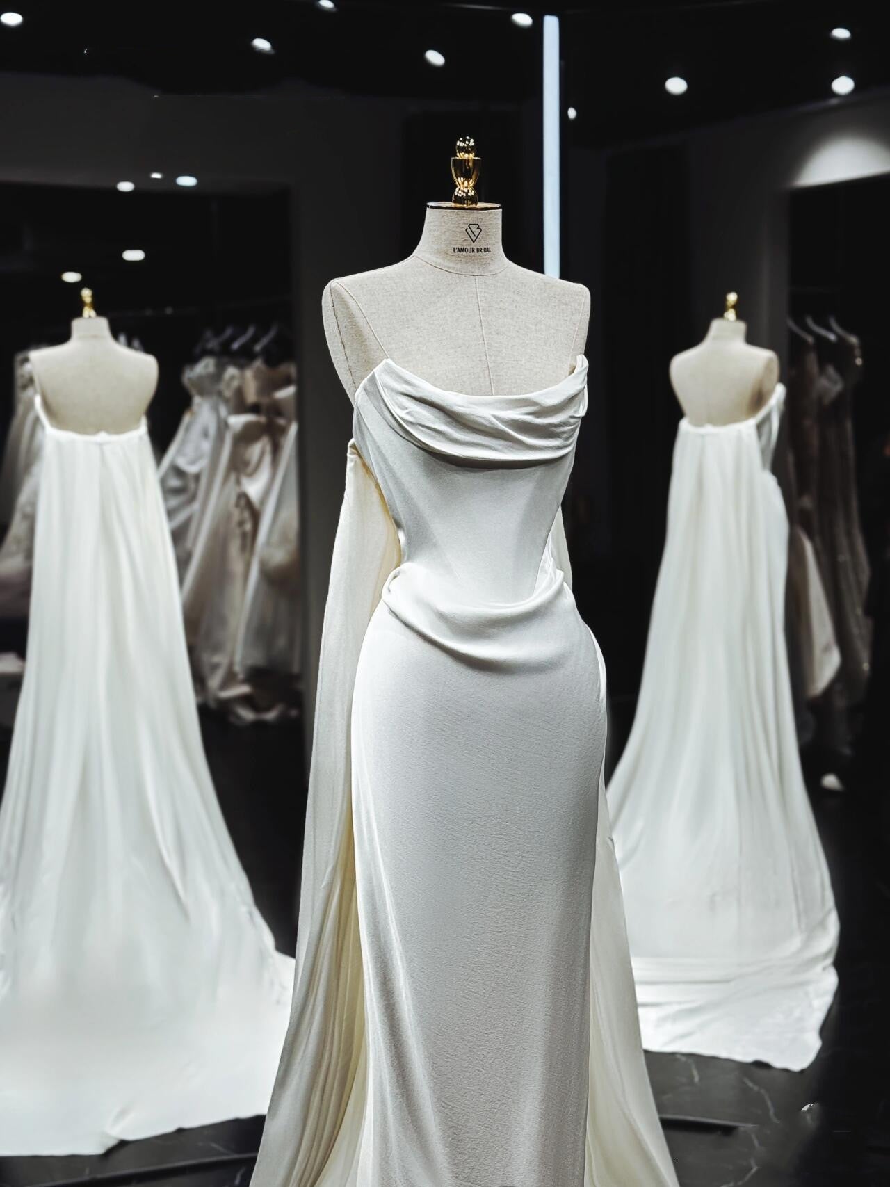 Vintage Mermaid Strapless White Satin Long Wedding Dresses With Ruffles C3532