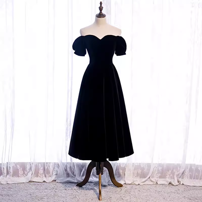 Robe de demoiselle d'honneur noire en velours, ligne A simple, épaules dénudées, B034