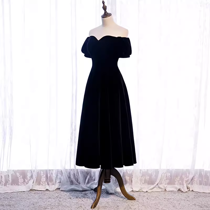 Robe de demoiselle d'honneur noire en velours, ligne A simple, épaules dénudées, B034