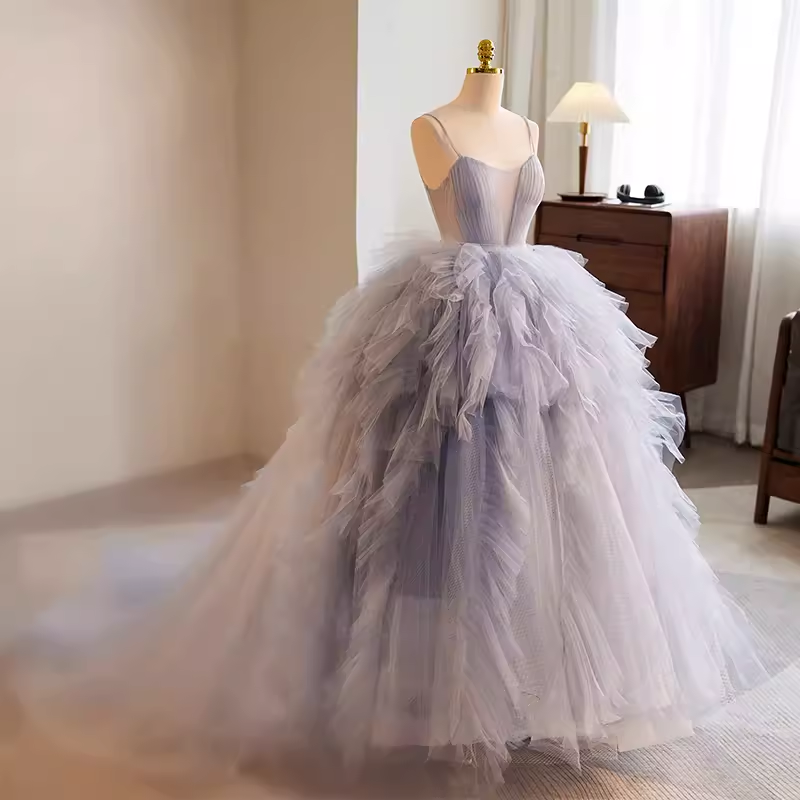 Stunning Ball Gown Spaghetti Straps Tulle Lavender Sweet 16 Dresses B045