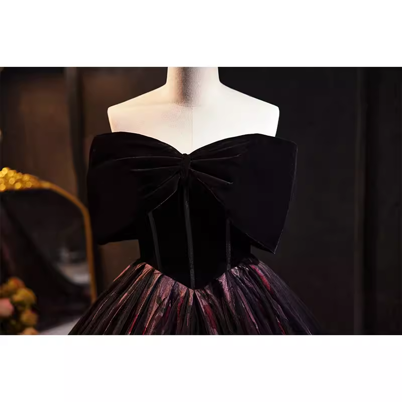 Vintage Ball Gown Tulle Black Sweet 16 Dresses B147
