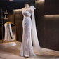 Robe de bal de luxe sirène asymétrique épaule dénudée longue à paillettes blanche B149