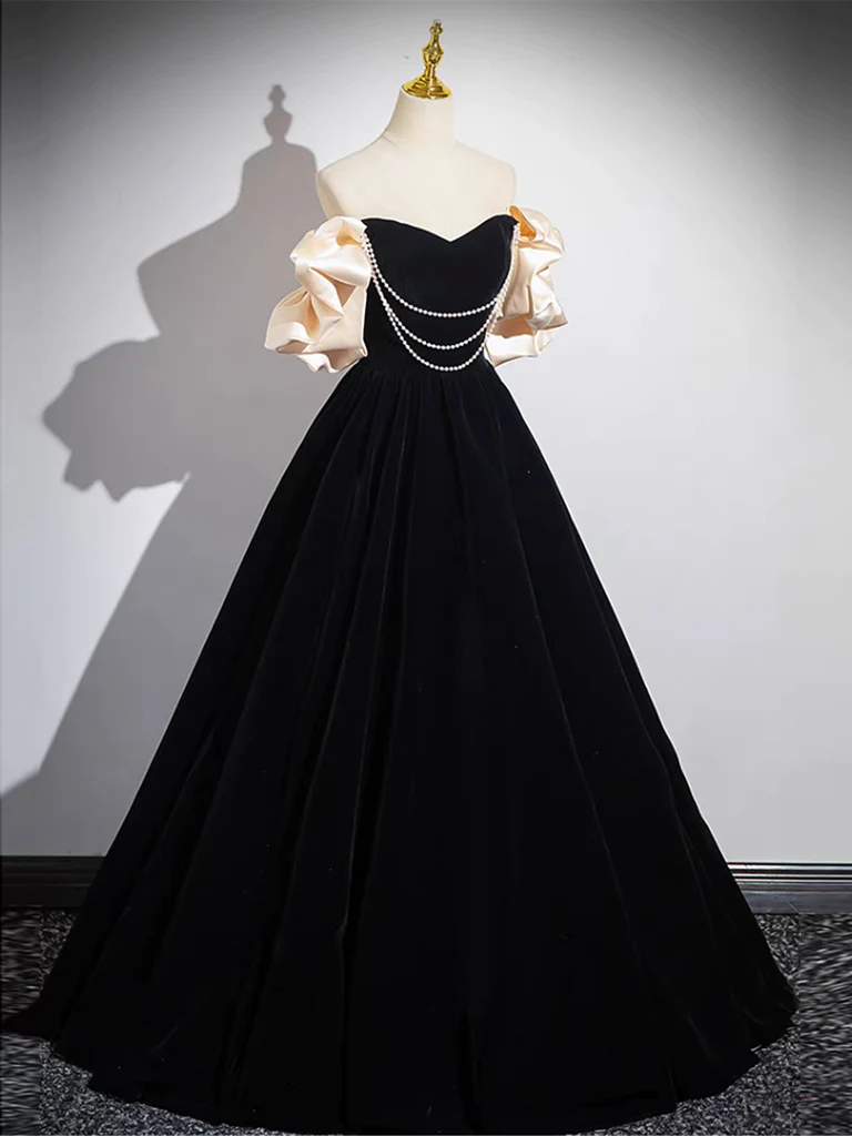 Robe de bal longue en velours noir trapèze B173