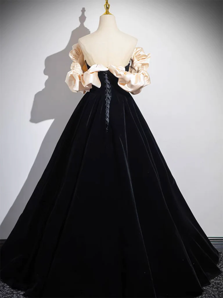 Robe de bal longue en velours noir trapèze B173