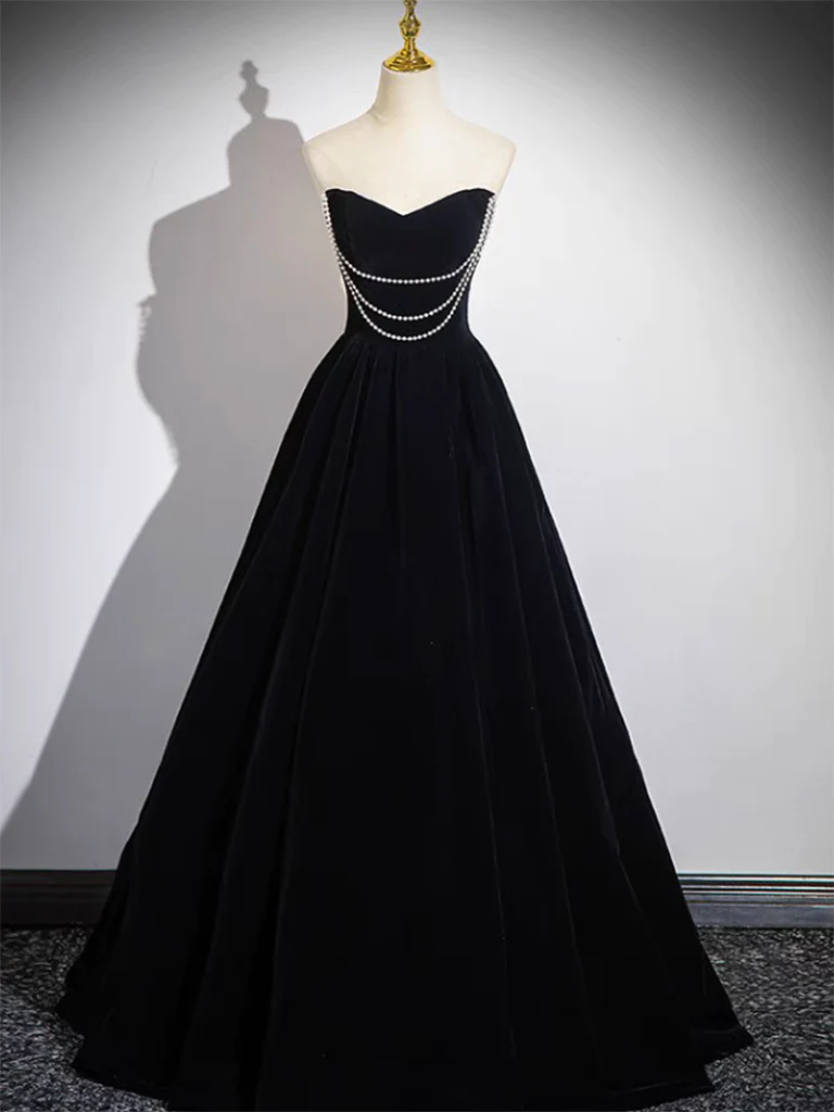 Robe de bal longue en velours noir trapèze B173