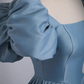 Robe de bal longue en satin bleu trapèze simple B215