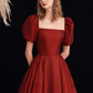 Robe de bal longue trapèze en organza bordeaux B238