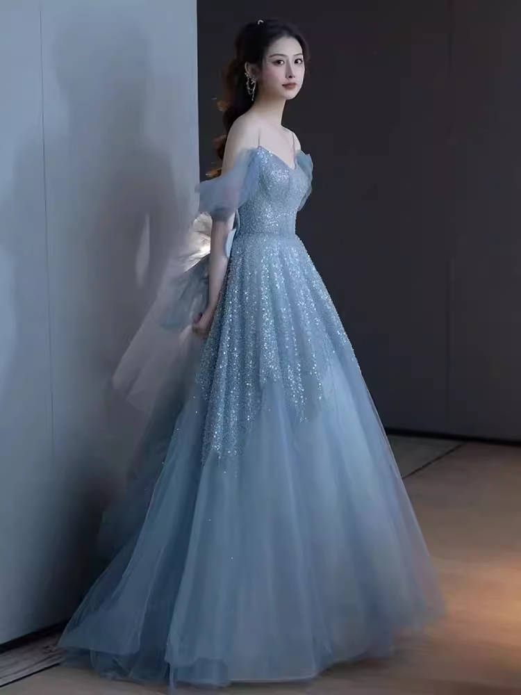 Sexy A line Straps Gray Tulle Long Prom Dress B417