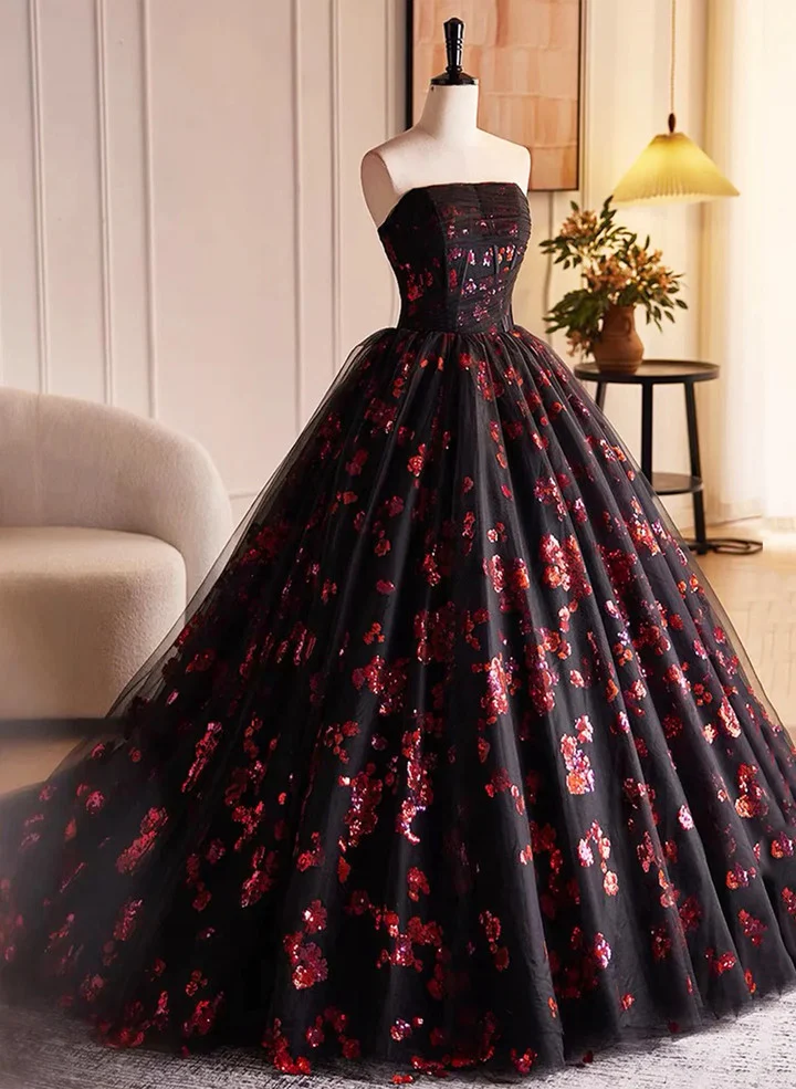 Robe longue sans bretelles en tulle à fleurs noir et rouge formelle Sweet 16 B647