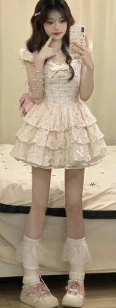 Robe courte d'été pour femme, style français, collection 2026, référence C7377