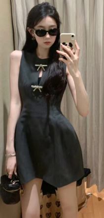 Robe courte d'été pour femme, style français, collection 2026, référence C7417