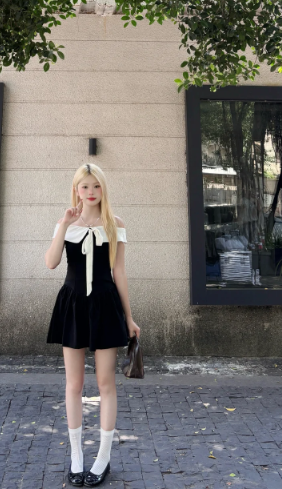 French-style 2026 New Pretty Women's Summer Short Dress C7543