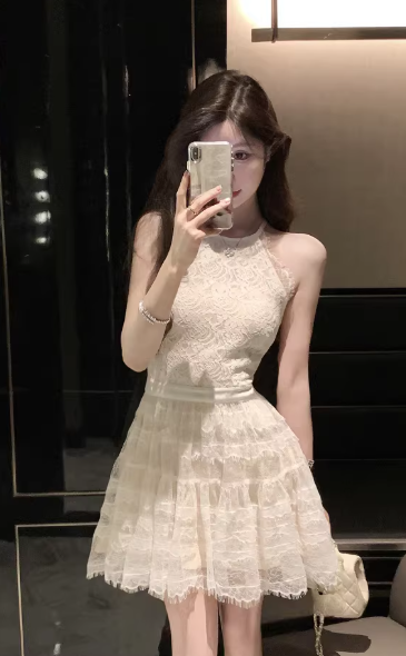Robe courte d'été pour femme, style français, collection 2026, référence C7245