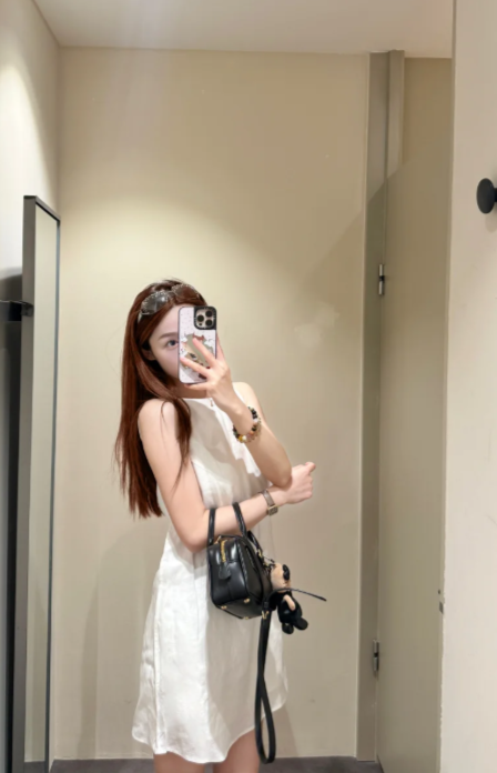 Robe courte d'été pour femme, style français, collection 2026, référence C7971