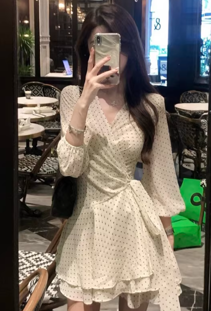 Robe courte d'été pour femme, style français, collection 2026, référence C7296
