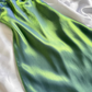 Robe de soirée longue verte à bretelles spaghetti et fourreau modeste C1719